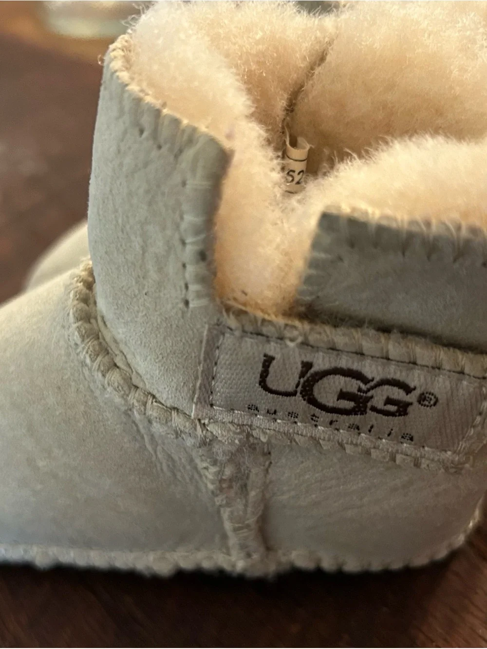 UGG Infant Suede Erin Booties in Cream Shearling Size Small